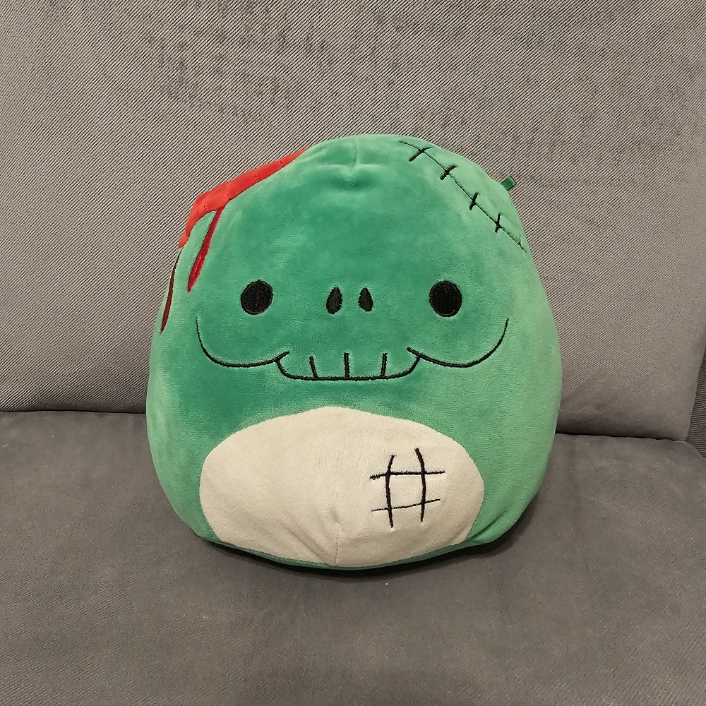 Squishmallows 8” Zachary the Zombie Halloween Plush RARE Kellytoy